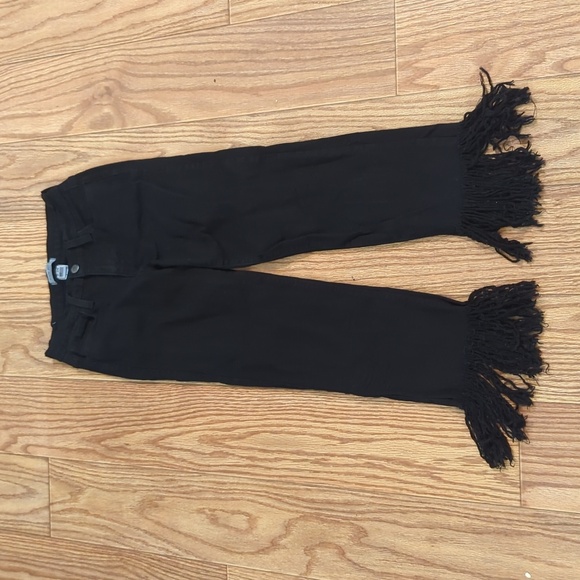 Judy Blue fringe-hem cropped black jeans size 3 / 26" mid-rise stretch - Picture 1 of 7